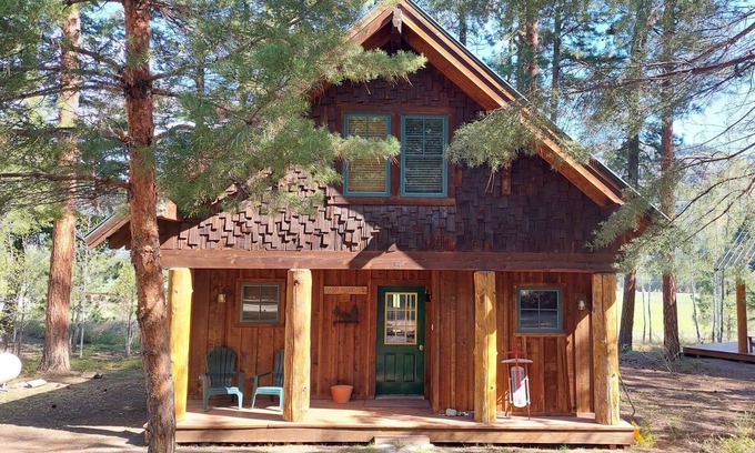 Mazama Cabin | Aspen Lodge Cabin at Timberline Meadows in Mazama