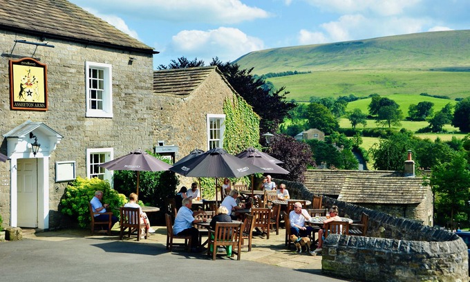 Downham Hotel | Assheton Arms