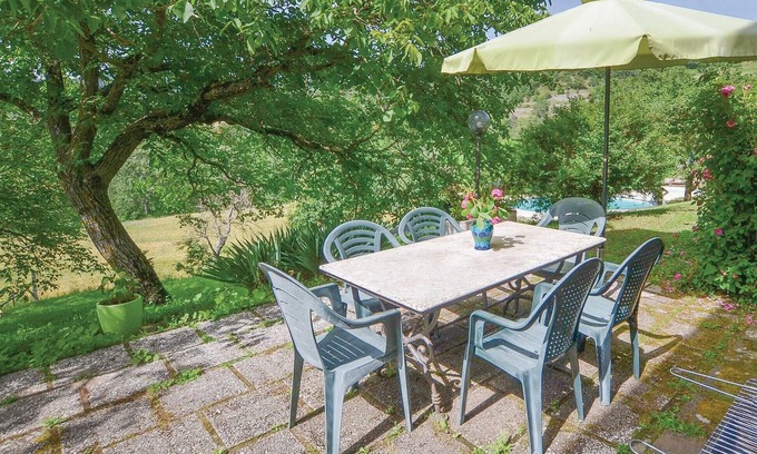 Pieve Santo Stefano Apartment | At 700 m altitude, on the southern slopes of the Apennines and about 5 km from Pieve S.