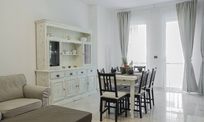 Cavi Apartment | At Anna's house - One step away from the sea