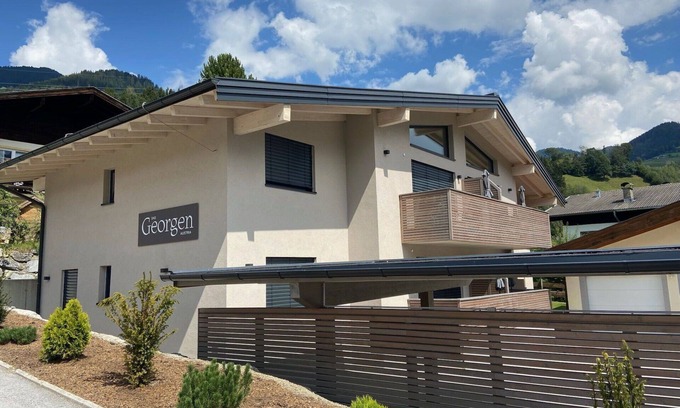 Gries Apartment | Beautiful apartment for 4 guests with WIFI, TV, terrace and pets allowed