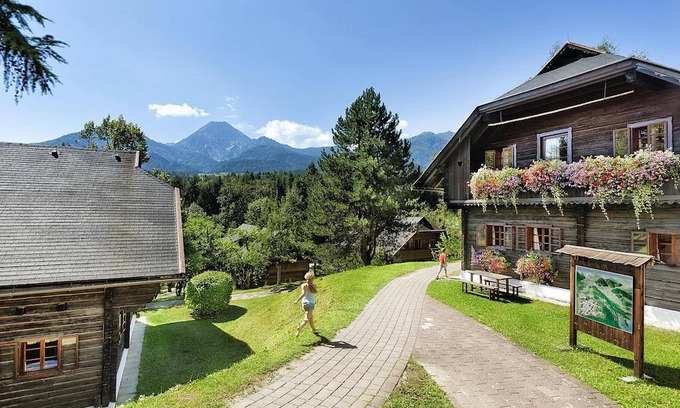 Latschach Apartment | Apartment