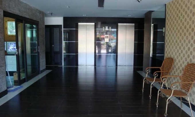 Lak Hok Apartment | At home place