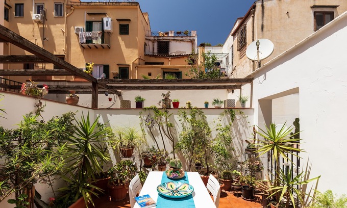 Kalsa Apartment | At Kalsa Quiet & Flowered Terrace Free Park 2 min away Ideal for remote working!