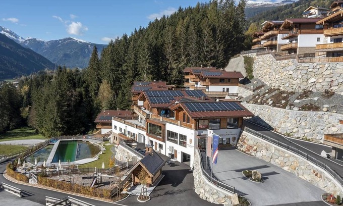 Schonbach House | Chalet in Neukirchen near Wildkogel Ski Slope