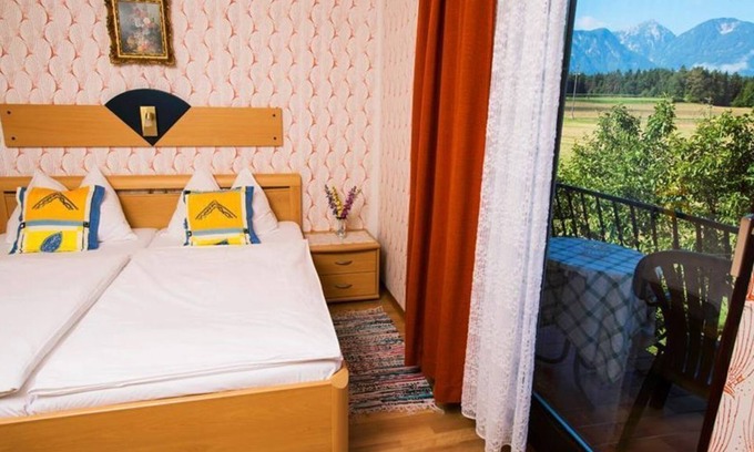 Sankt Kanzian am Klopeiner See Bed & Breakfast | Triple room - Gasthof-Pension Waldrast