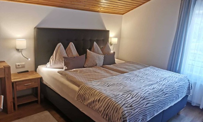 Ried Apartment | Apartment WALDHORN - beste zentrale Lage - Badeplatz