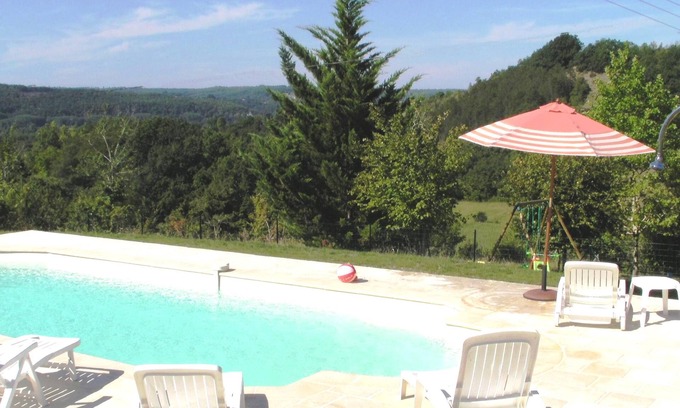 Coux-et-Bigaroque-Mouzens Cottage | At the heart of Perigord Noir stone house near Sarlat, quiet and relaxing