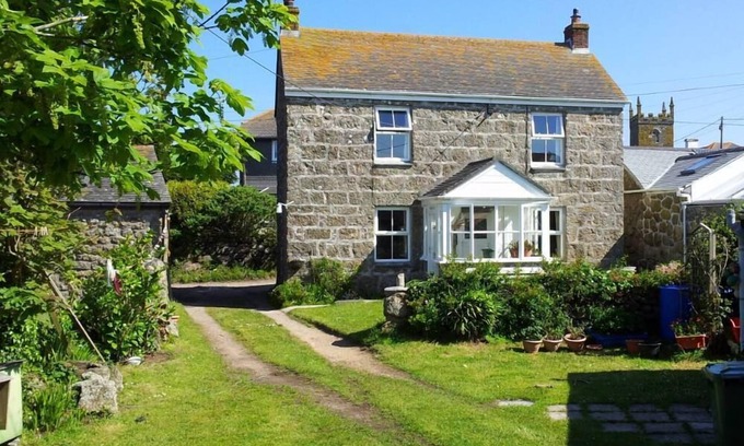 Sennen House | At the very end of Cornwall , charming fisherman's cottage