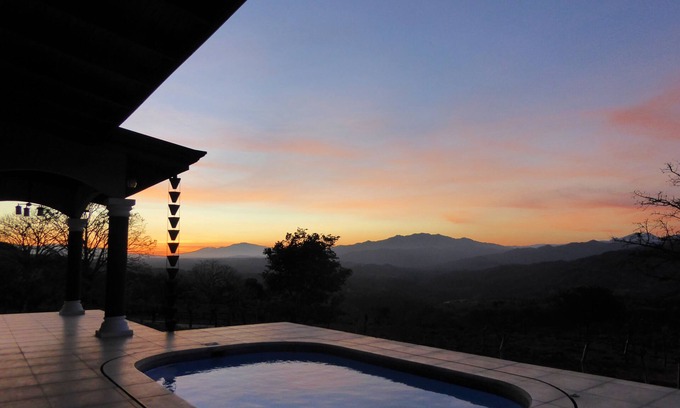 Escobal House | Atenas Birdlovers paradise - Amazing Mountain-Valley Views - Bedrooms with AC