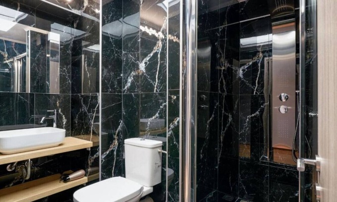 Psirri Apartment | Athens Luxe Monastiraki