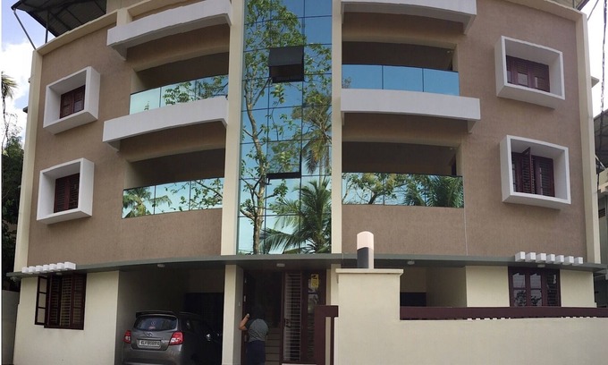 Nedumangad House | Athrakkattu Enclave 3 Bedroom Delux AC Appartment
