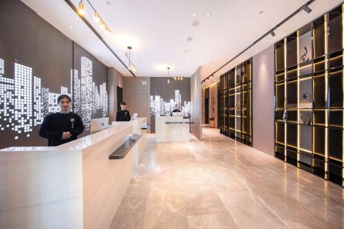 Yaohai Hotel | Atour Hotel Hefei Huaihe Road Pedestrian Street Guangming Road Subway Station