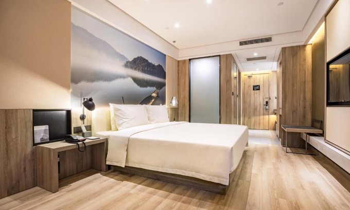 Xiangshan District Hotel | Atour Hotel Huaibei City Government Plaza