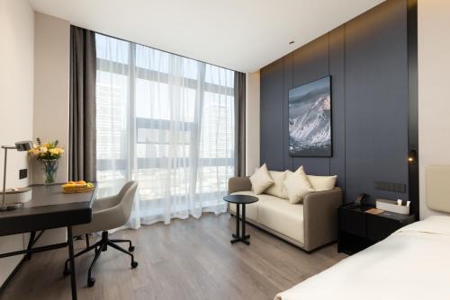 Jiang'an District Hotel | Atour Hotel Wuhan Hankou City Plaza Houhu Avenue