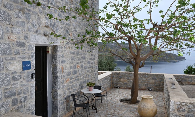Itilo Apartment | Atreas - Studio Apartment