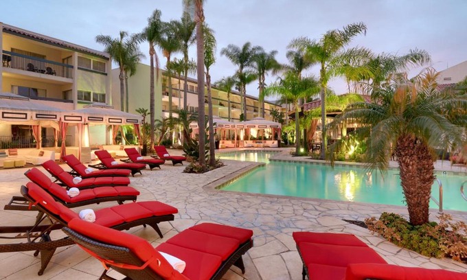 Airport Area Hotel | Atrium Hotel Orange County