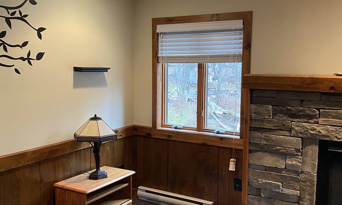 Carbondale Apartment | ATTENTION ELK MOUNTAIN -hiking,biking close to elk mountain for skiing