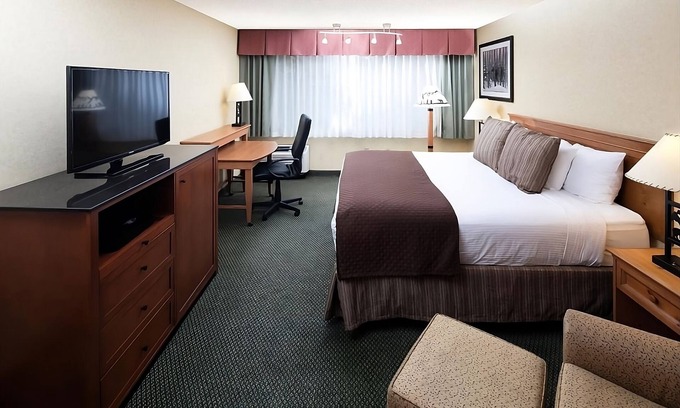 Kalispell Hotel | Attractions Nearby! Free Parking, Indoor Pool, Near Hockaday Museum of Art!