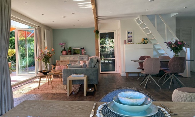 Vinkeveen Villa | Attractive villa on the Vinkeveen lakes
