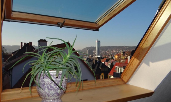 Kernberge Apartment | attraktives 2-Zimmer-Apartment mit Ausblick