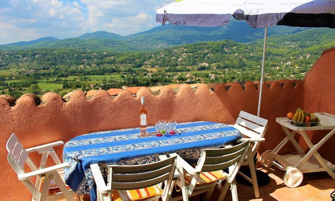 Fayence House | Au bon accueil