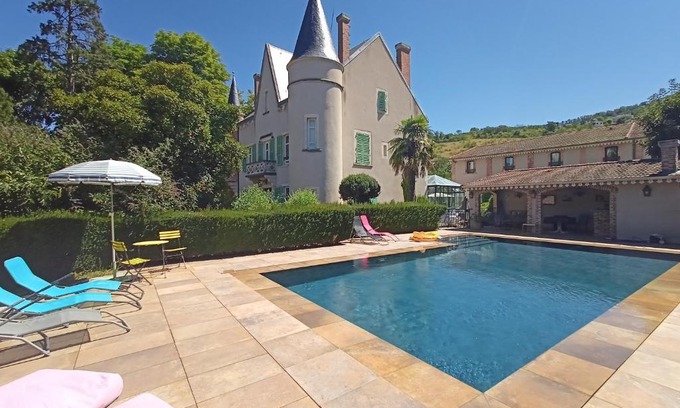 Veyre-Monton Bed & Breakfast | Au Fond de la Cour