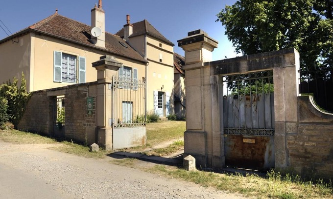 Chenoves House | Au Thil - CHENOVES - Gîte