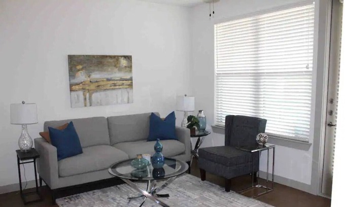 Knollwood On The Colorado River Apartment | AU114 -Modern 2bd2bth-by Tesla Giga E Austin & AUS