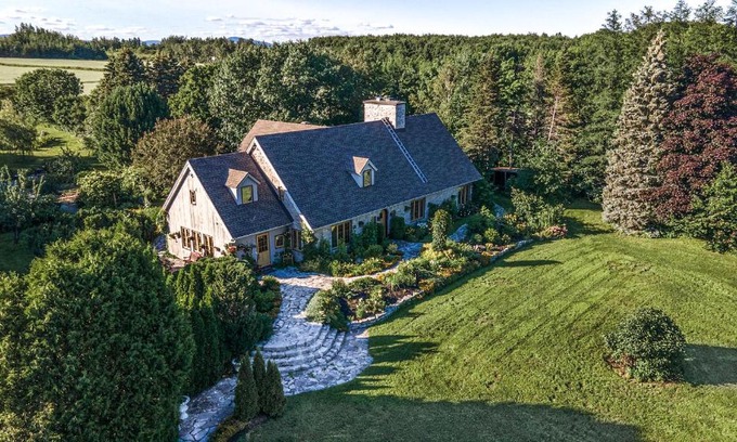 Saint-Jean-de-l'lle-d'Orleans Bed & Breakfast | Auberge Dans Les Bras de Morphée B&B