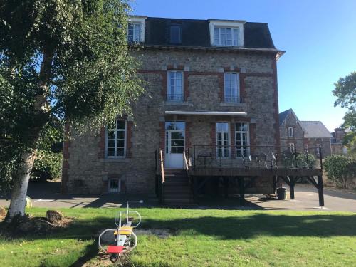 Guingamp Hotel | Auberge Ti'gousket