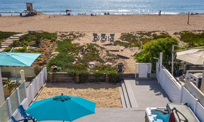 Sunset Beach House | August 10% Off - Beachfront House - New Remodel - Views, Spa + Deck