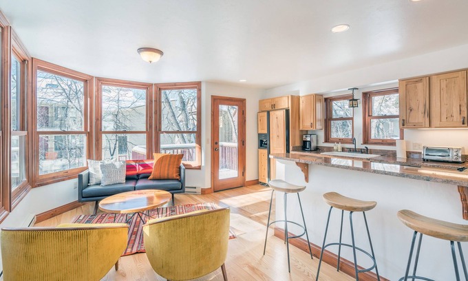 Telluride Condo | AUGUST DISCOUNT! REMODELED, CHIC & CONVENIENT 2BR condo on the creek NEW DECKS
