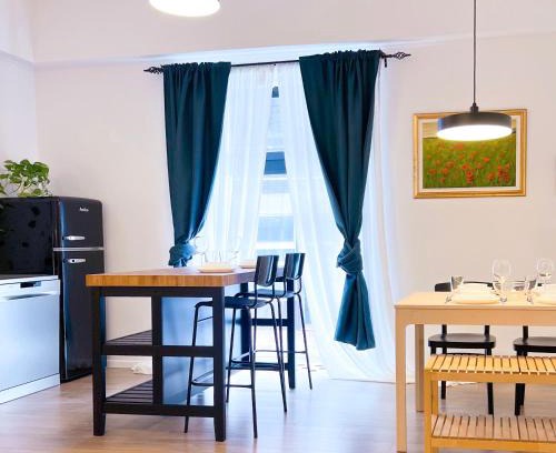 Idrija Apartment | Aumetz square apartment