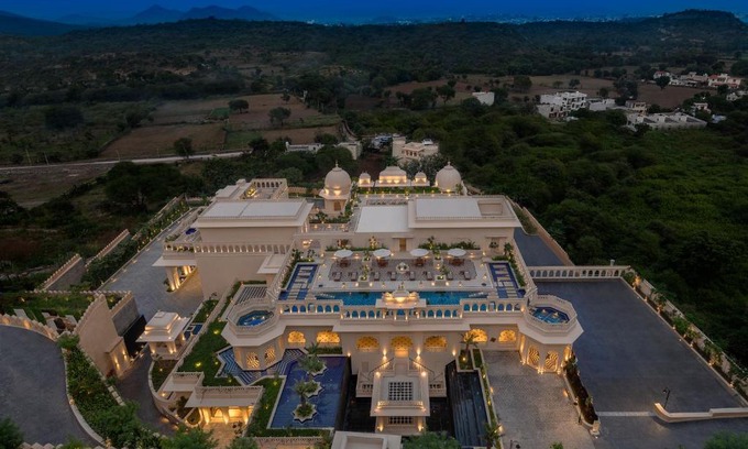 Udaipur District Hotel | Aurika, Udaipur - Luxury by Lemon Tree Hotels