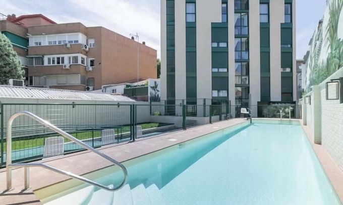 Carabanchel Apartment | Aurora Stays by Charming XV, penthouse with terrace and parking