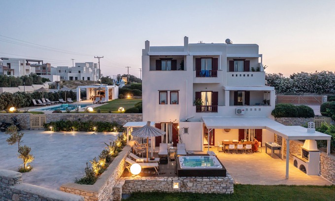 Agios Prokopios Apartment | Aurora Villa II with private Jacuzzi - Naxos