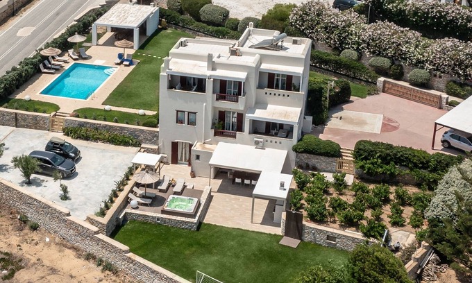 Agios Prokopios Villa | Aurora Villa with private pool & Jacuzzi - Naxos