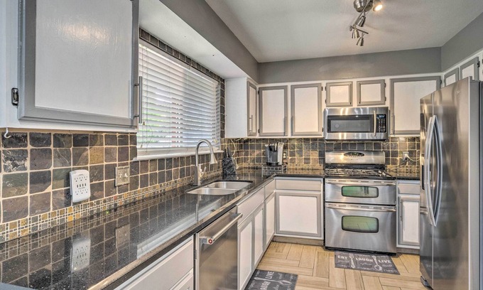 Milwood House | Austin House w/Private Yard - 15 Mi to Downtown!