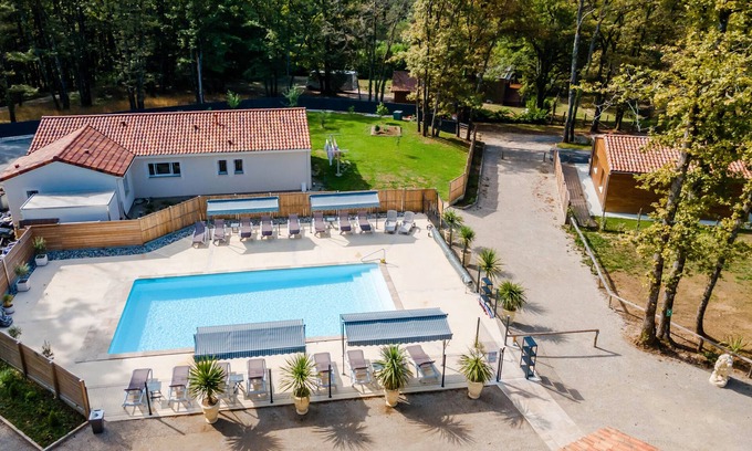 Thenon House | Authentic Stay in Dordogne – Comfortable Gîte with Heated Pool