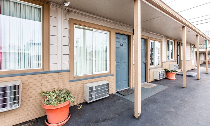 West Eugene Hotel | Autzen Inn