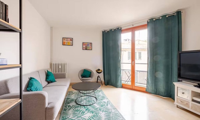 Nimes City Centre Apartment | Aux Arènes, 30m from Les Arènes, Balcony, AC