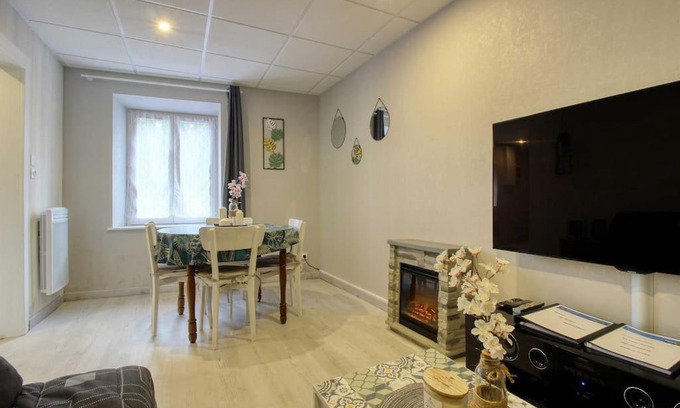 Badonviller Apartment | Aux volets bleus