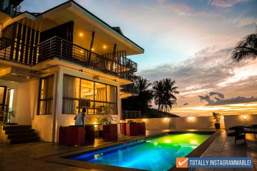 Puerto Galera Hotel | AV Suites