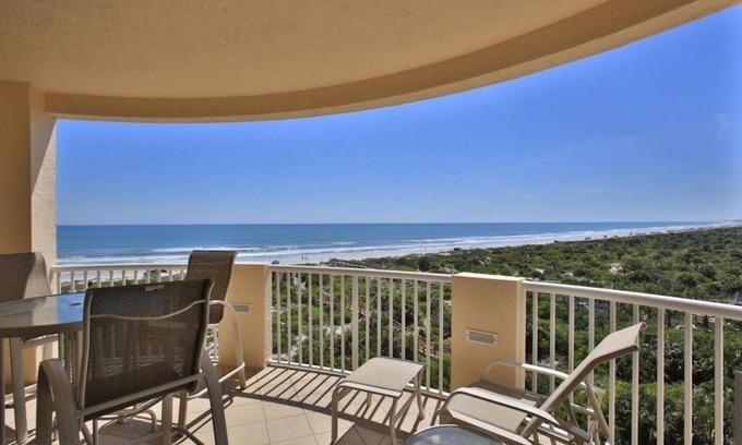 New Smyrna Beach Condo | Available Jan-Feb. Minorca Andros-Corner Unit-2 balconies-2610 ft- 3/3 plus Den
