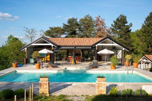 Zuce Villa | Avantura Avala