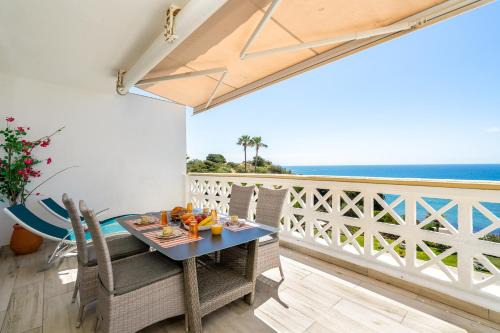 Oura Apartment | Aveiros by the Sea by Intiholidays