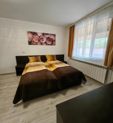Kazanlak House | Avenue House