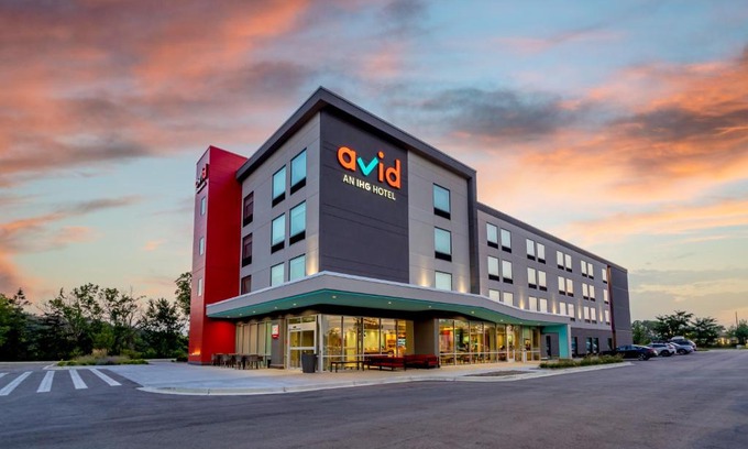 Waukesha Hotel | avid hotels Milwaukee West - Waukesha by IHG