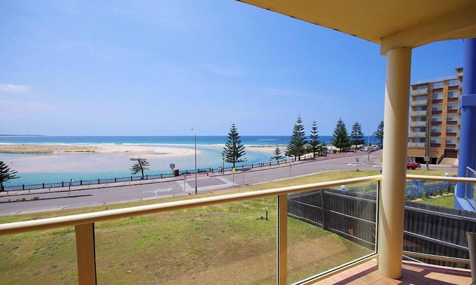 The Entrance Apartment | Avilla Court 1 - Waterviews